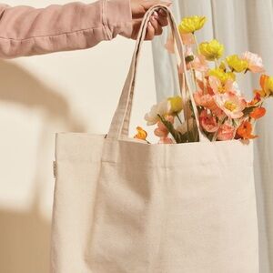Basic Canvas Tote Bag NWT